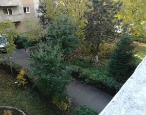 Apartment 3 rooms for rent in Cluj-napoca, zone Manastur