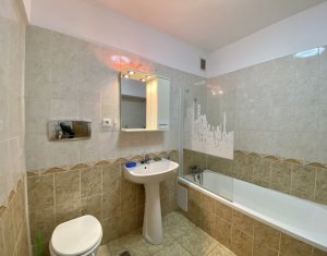 Inchiriere apartament 3 camere, garaj si boxa, zona Dorobantilor