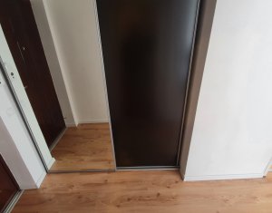 Apartament cu o camera, mobilat si utilat, strada Eroilor, Floresti