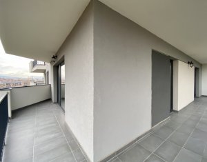 Apartament la prima inchiriere, 2 camere plus garaj, strada Soporului