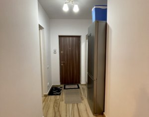 Apartment 3 rooms for rent in Floresti