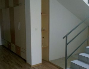 Maison 4 chambres à louer dans Cluj-napoca, zone Centru