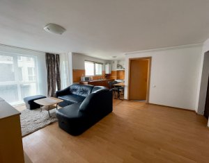 Apartment 3 rooms for rent in Floresti