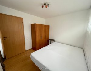 Apartment 3 rooms for rent in Floresti