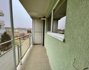 Apartment 3 rooms for rent in Floresti