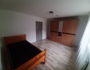 Casa cu 2 camere, 60 mp, curte comuna, finisata, Dambul Rotund