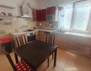 House 4 rooms for rent in Floresti