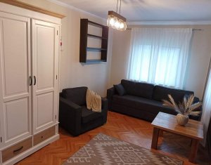 Apartment 4 rooms for rent in Cluj-napoca, zone Manastur