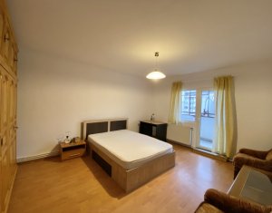 Inchiriere apartament 3 camere decomandate, 2 bai, Calea Floresti