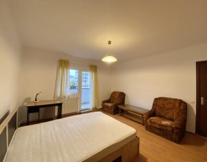 Appartement 3 chambres à louer dans Cluj-napoca, zone Manastur