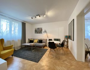 Apartament 3 camere, 2 bai, zona ultracentrala, ideal studenti UMF