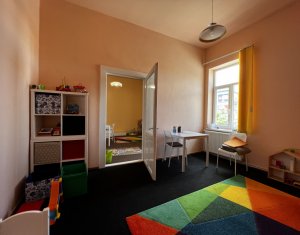 Bureau à louer dans Cluj-napoca, zone Centru