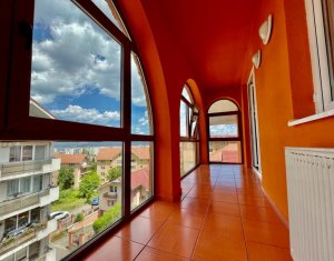 Apartament 3 camere, situat in Buna Ziua, zona Fagului