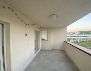 Apartment 3 rooms for rent in Floresti, zone Centru