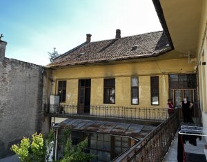 Bureau à louer dans Cluj-napoca, zone Centru