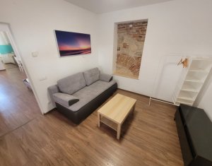 De inchiriat apartament cu 2 camere, terasa 20mp, Piata Unirii