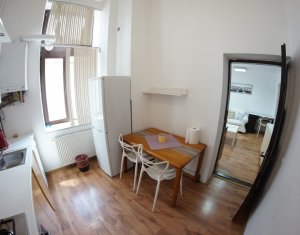 Apartment 4 rooms for rent in Cluj-napoca, zone Centru