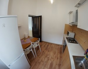 Apartment 4 rooms for rent in Cluj-napoca, zone Centru