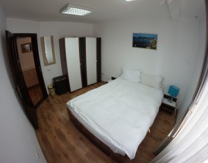 Appartement 4 chambres à louer dans Cluj-napoca, zone Centru