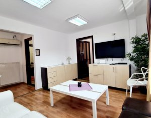 Apartment 4 rooms for rent in Cluj-napoca, zone Centru