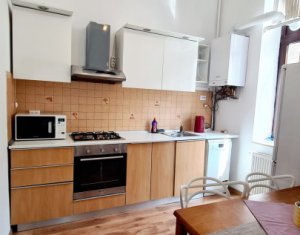 Apartment 4 rooms for rent in Cluj-napoca, zone Centru