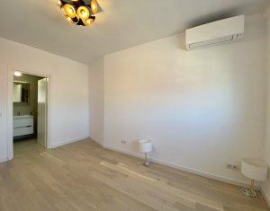 Inchiriere apartament 3 camere, nemobilat, garaj, Record Park