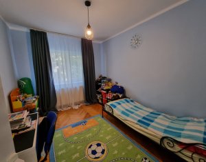 Appartement 4 chambres à louer dans Cluj-napoca, zone Zorilor