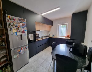 Appartement 4 chambres à louer dans Cluj-napoca, zone Zorilor