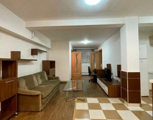 Inchiriere apartament 3 camere, demisol, zona UMF