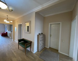 Appartement 4 chambres à louer dans Cluj-napoca, zone Andrei Muresanu