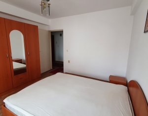 Apartament cu doua camere, decomandat, strada Stejarului, Floresti