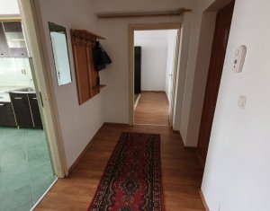 Apartament cu doua camere, decomandat, strada Stejarului, Floresti