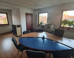 Office for rent in Floresti