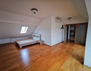 Penthouse de inchiriat, 264 mp utili, 3 camere, generos si spatios