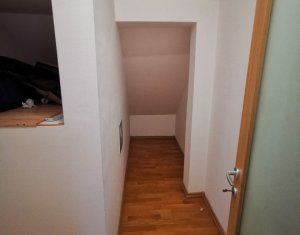 Penthouse de inchiriat, 264 mp utili, 3 camere, generos si spatios