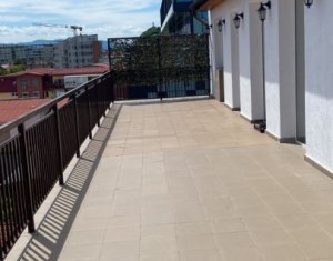 Appartement 3 chambres à louer dans Cluj-napoca, zone Centru