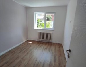 Appartement 3 chambres à louer dans Cluj-napoca, zone Manastur