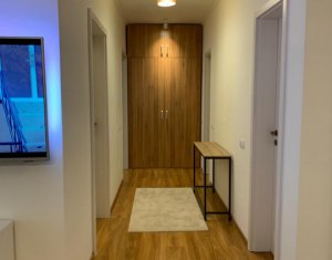 Apartament deosebit de 3 camere, finisaje premium, zona centrala, garaj