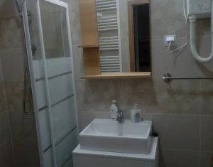 Apartment 3 rooms for rent in Floresti