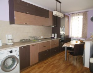 Apartament cu trei camere, complet mobilat si utilat