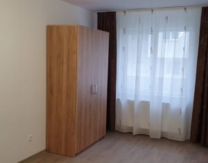 Apartment 3 rooms for rent in Floresti