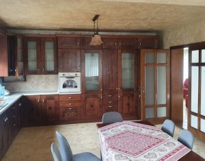 Maison 5 chambres à louer dans Cluj-napoca, zone Faget