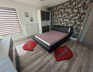 House 4 rooms for rent in Dezmir, zone Centru