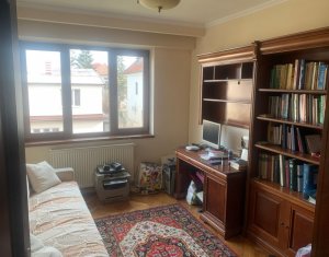 Lakás 4 szobák kiadó on Cluj-napoca, Zóna Andrei Muresanu