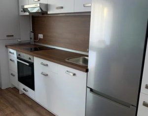 Apartament 2 camere, 50 mp, modern, 2 balcoane, garaj, Centru