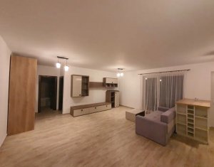 Prima inchiriere, apartament 74 mp,mobilat si utilat, zona centrala!