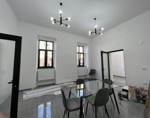 Birou profesii liberale 62mp, 2 intrari, parcare, str Petru Maior