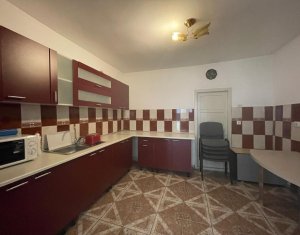 Apartment 3 rooms for rent in Cluj-napoca, zone Intre Lacuri