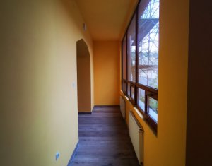 House 10 rooms for rent in Turda, zone Centru