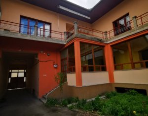 Maison 10 chambres à louer dans Turda, zone Centru